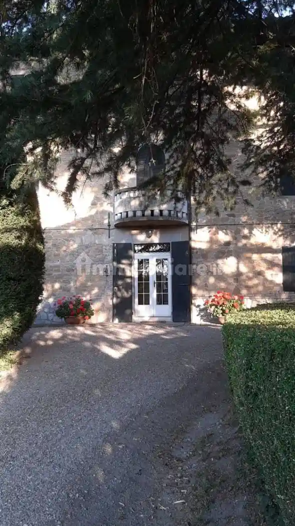 Rustico - Casale in vendita a Felino