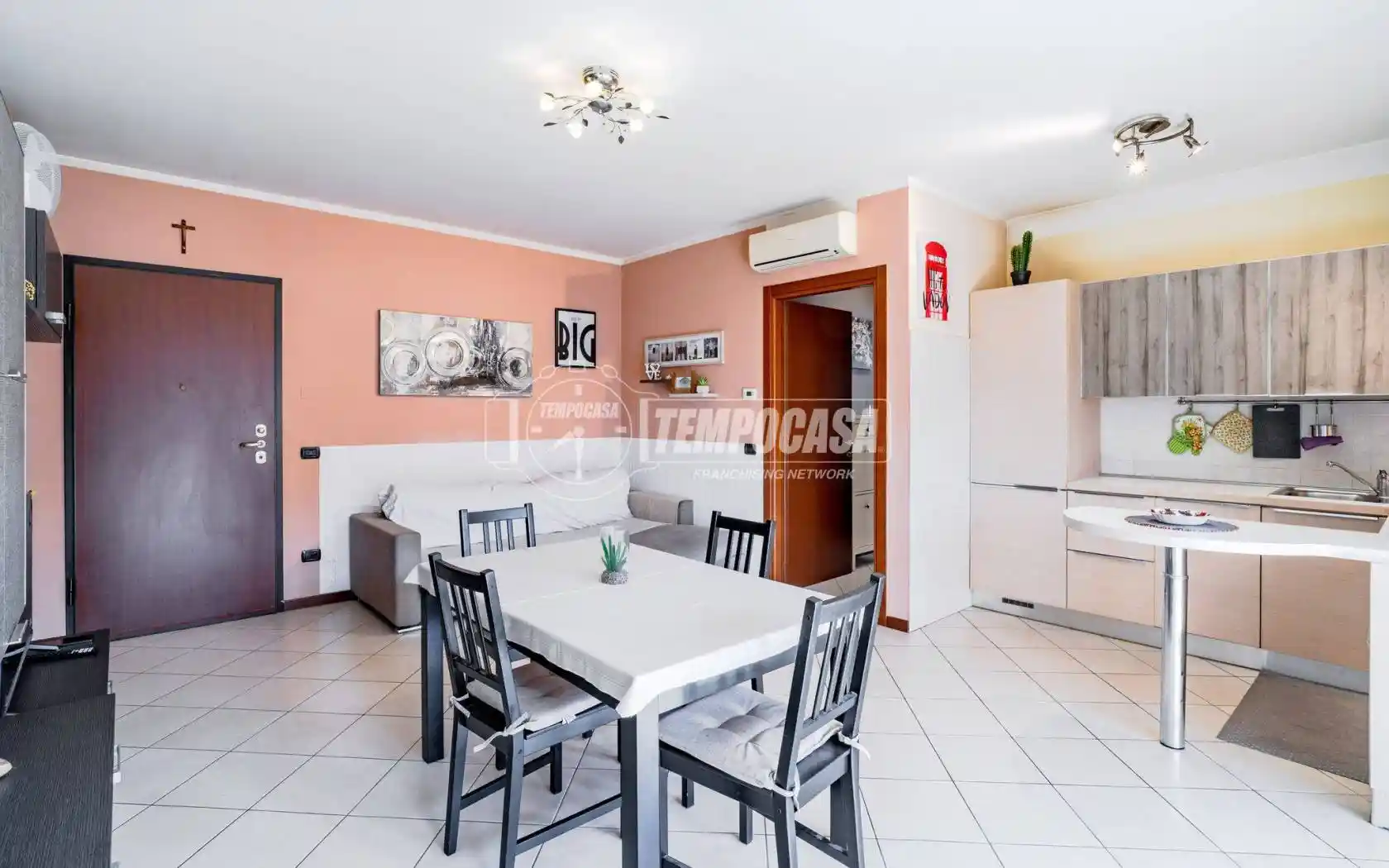 Appartamento in vendita a Caronno Pertusella