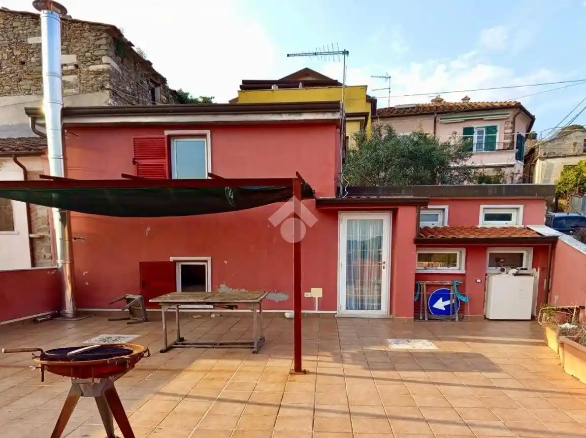 Rustico - Casale in vendita a Carrara