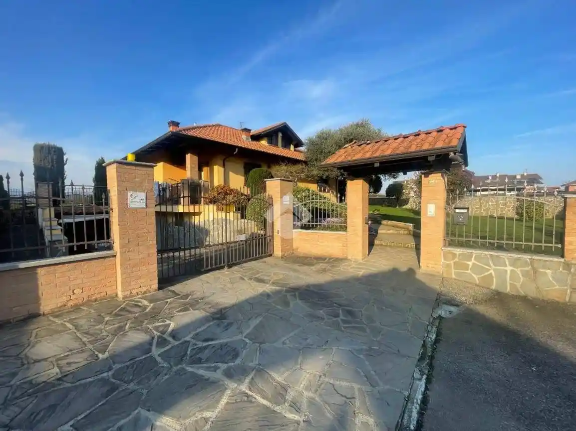 Villa in vendita a San Giusto Canavese