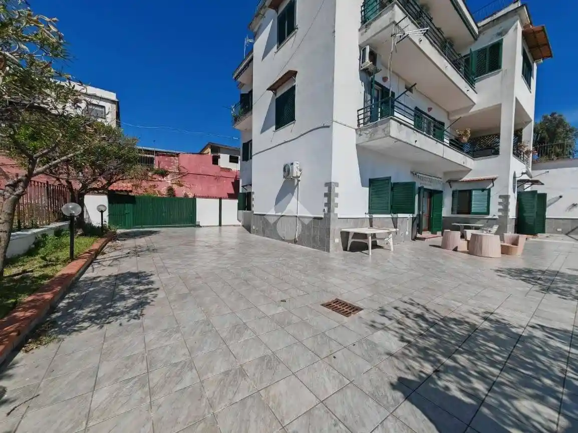 Appartamento in affitto a Pozzuoli