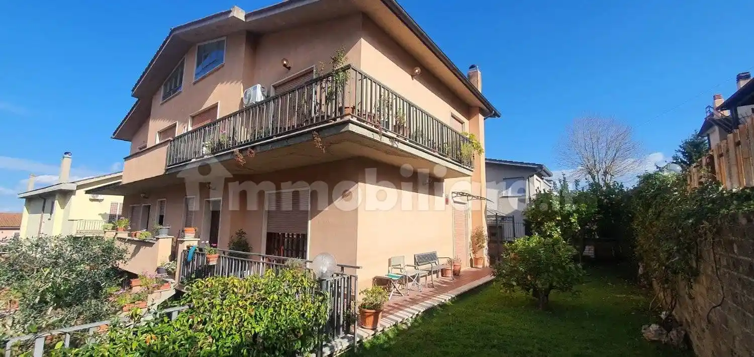 Villa in vendita a Roma