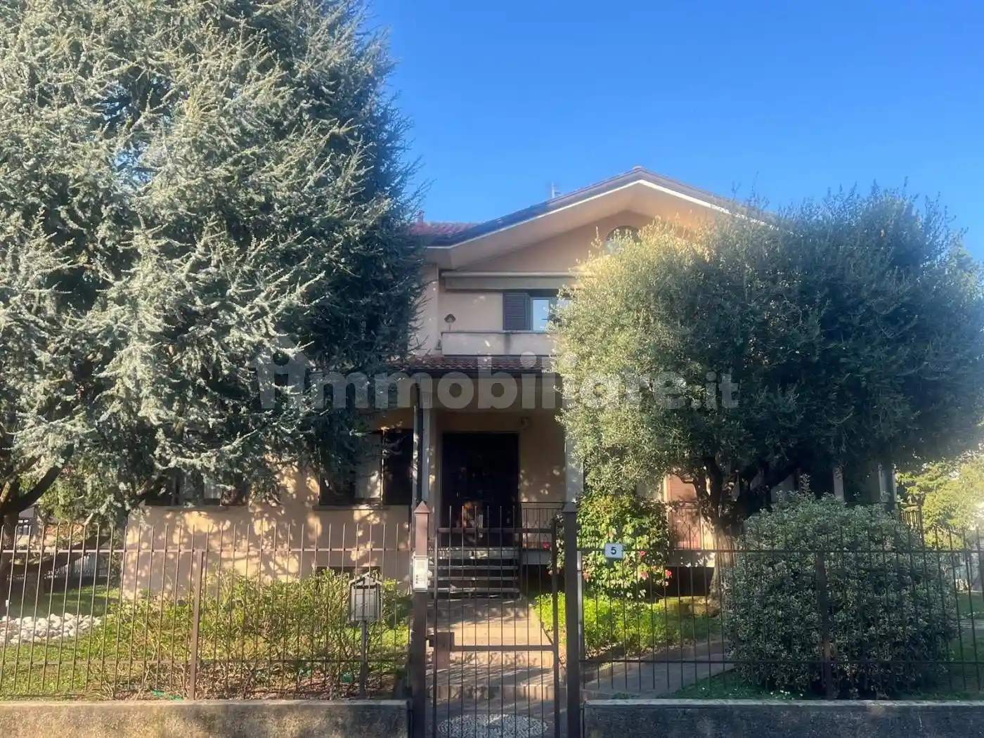 Villa in vendita a Carate Brianza