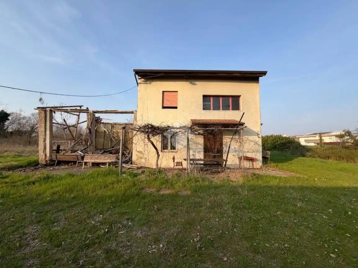 Casa indipendente in vendita a Osio Sopra