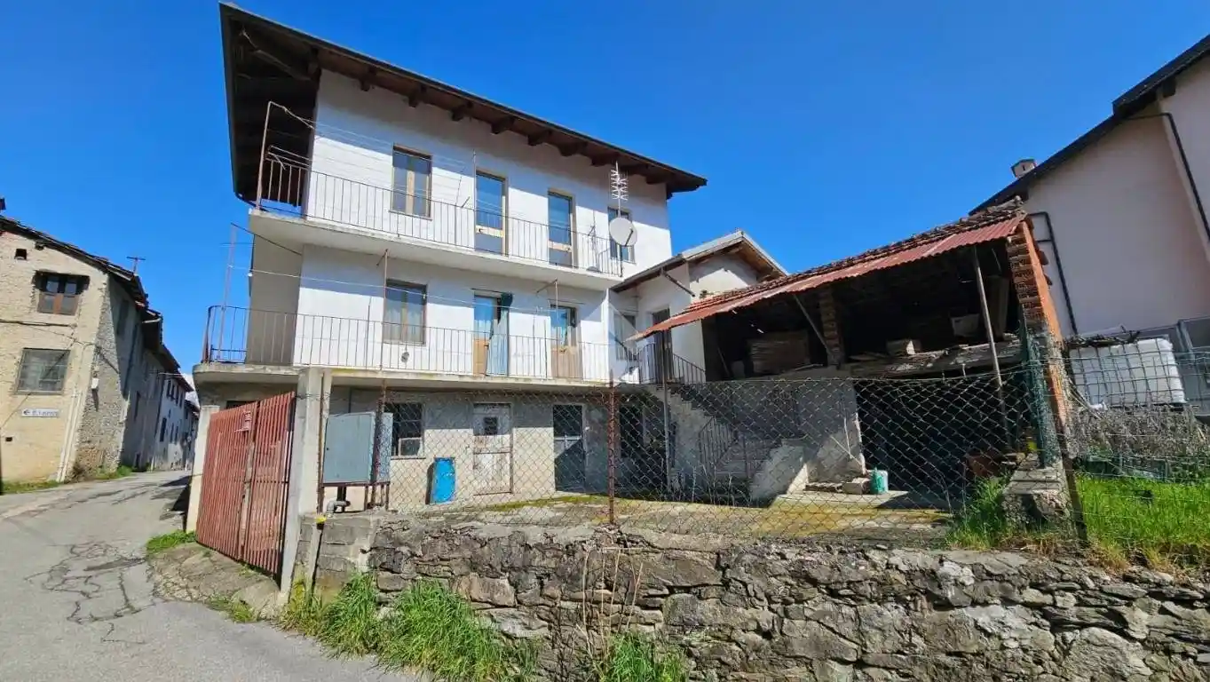 Casa indipendente in vendita a Villar Perosa