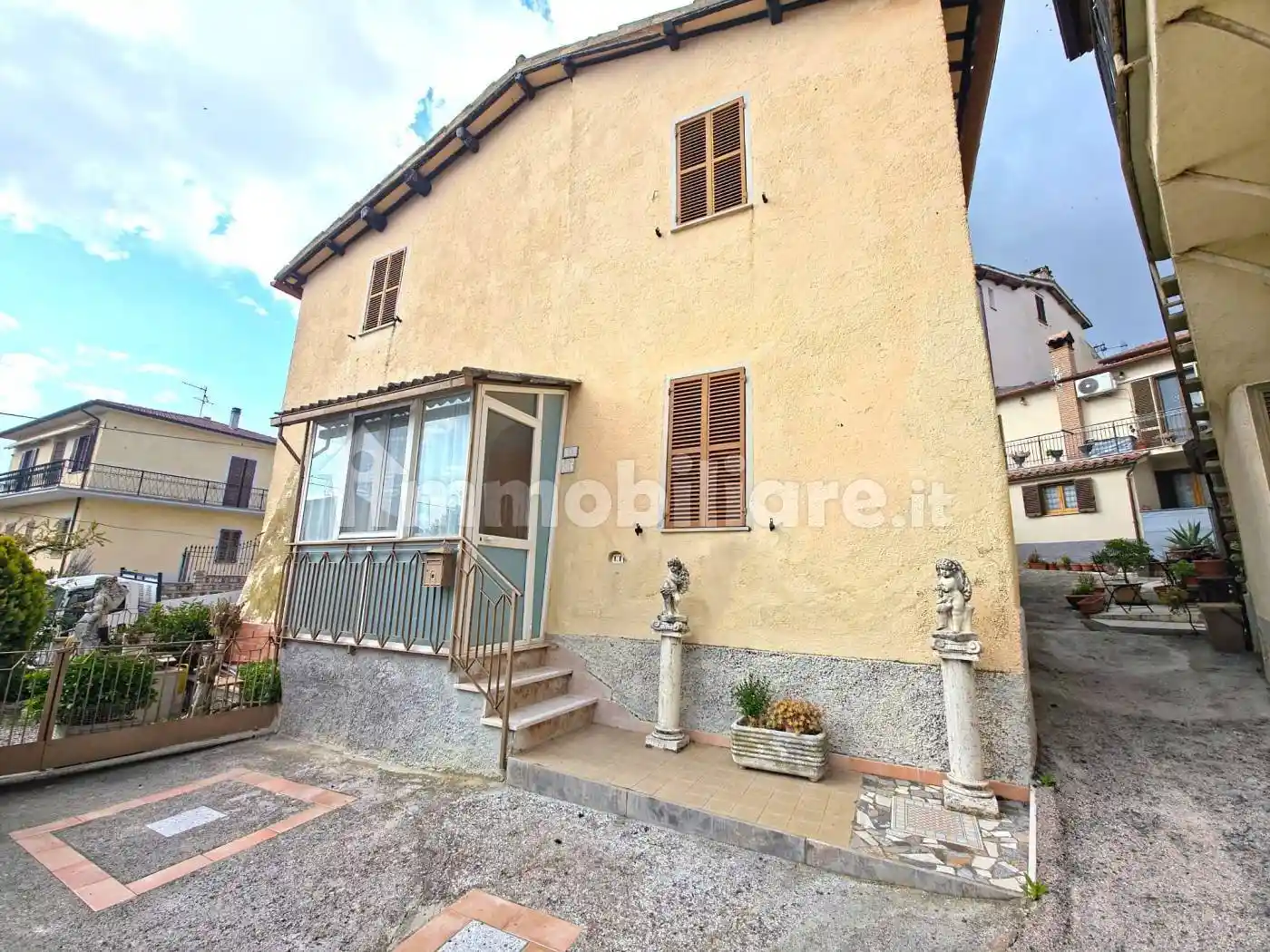 Casa indipendente in vendita a Spoleto