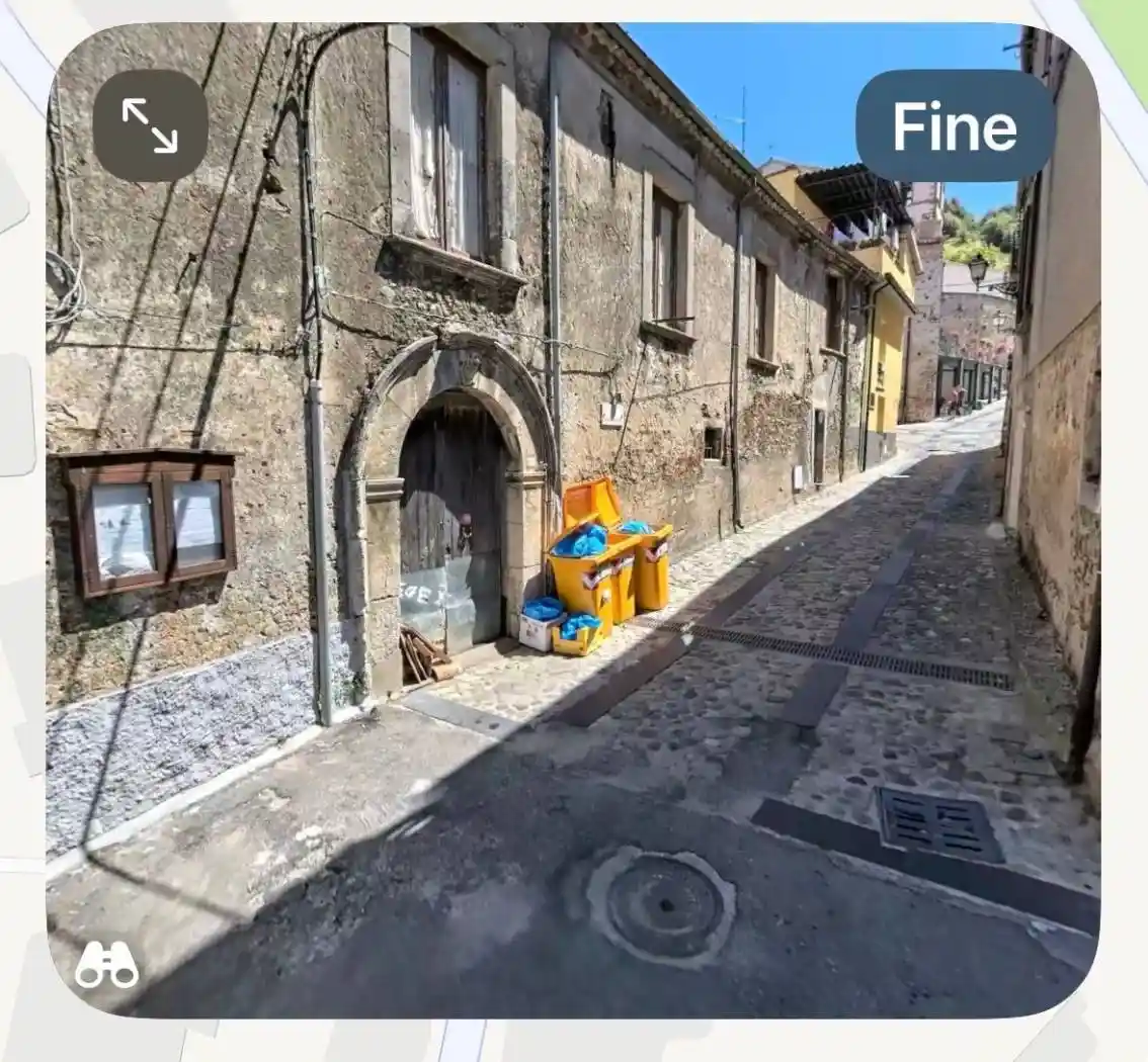 Palazzo - Edificio in vendita a Mangone