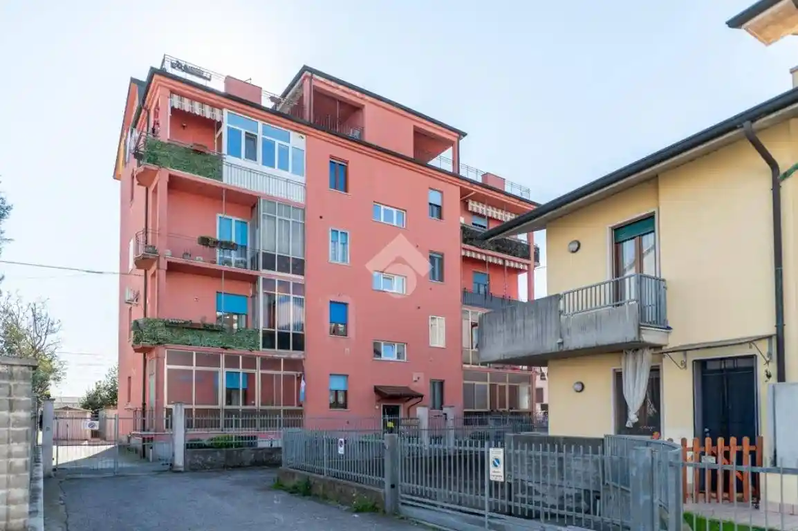 Appartamento in vendita a Villafranca di Verona