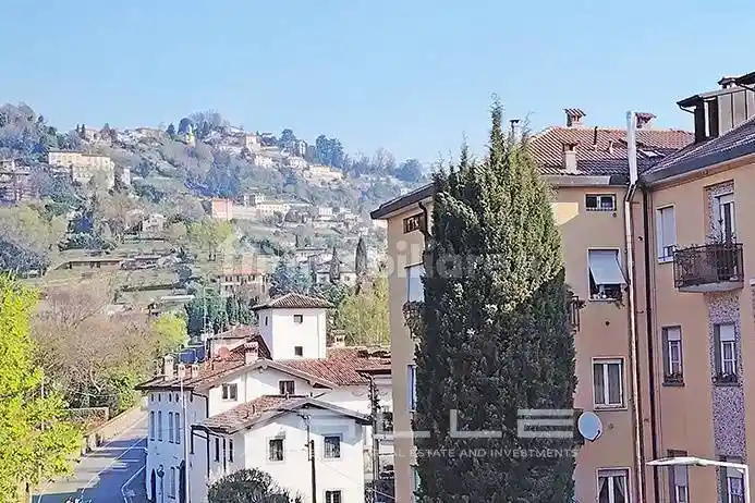 Appartamento in vendita a Bergamo