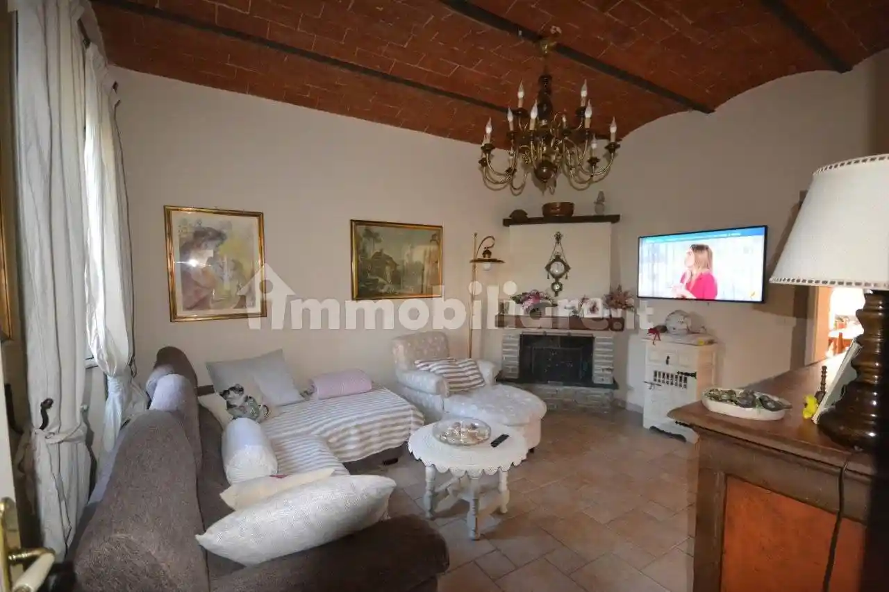 Rustico - Casale in vendita a Pietrasanta