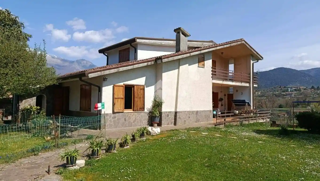 Villa in vendita a Alatri