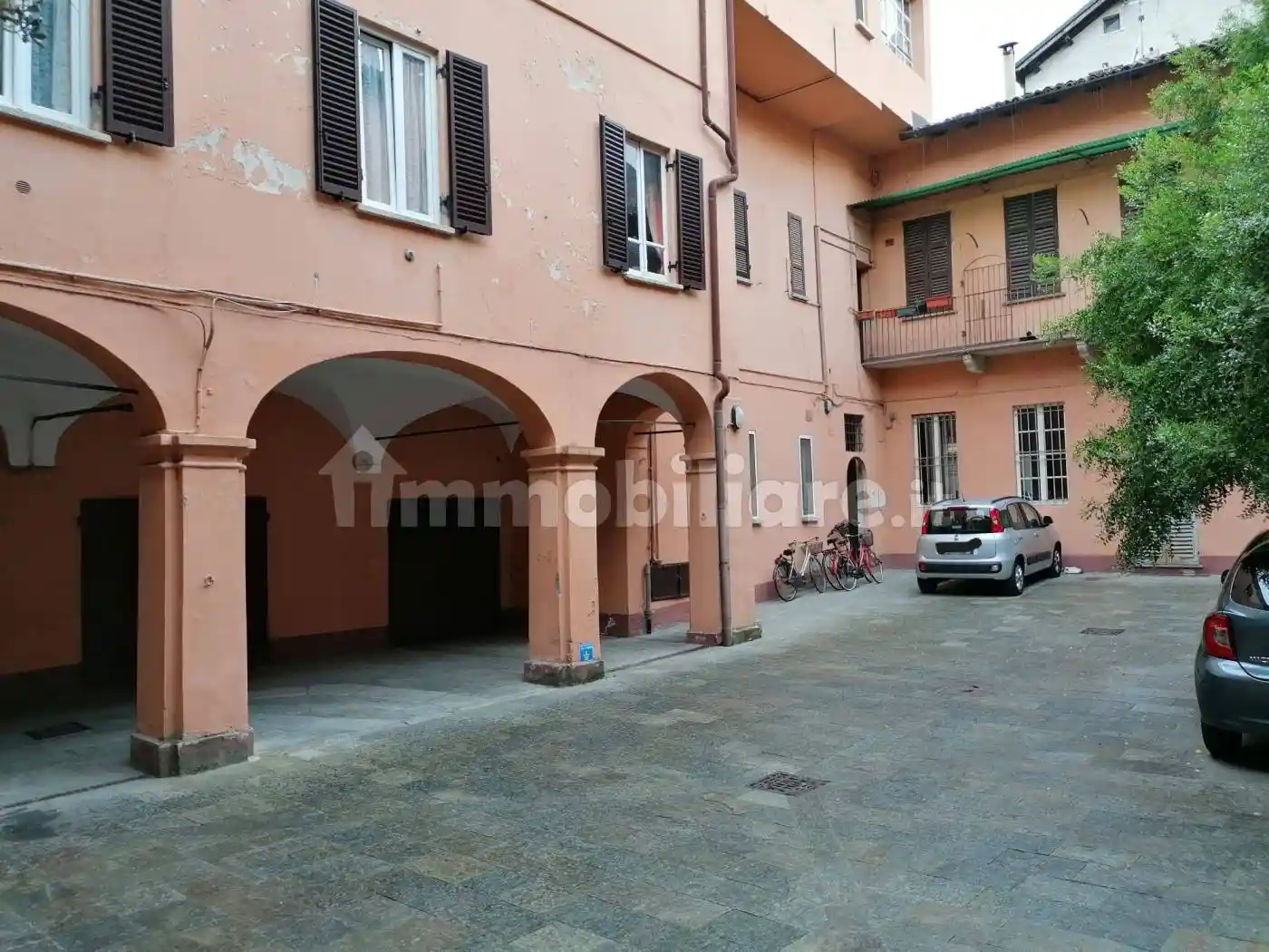 Palazzo - Edificio in vendita a Pavia