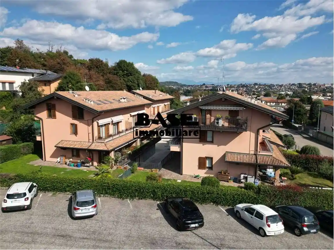 Appartamento in vendita a Cucciago