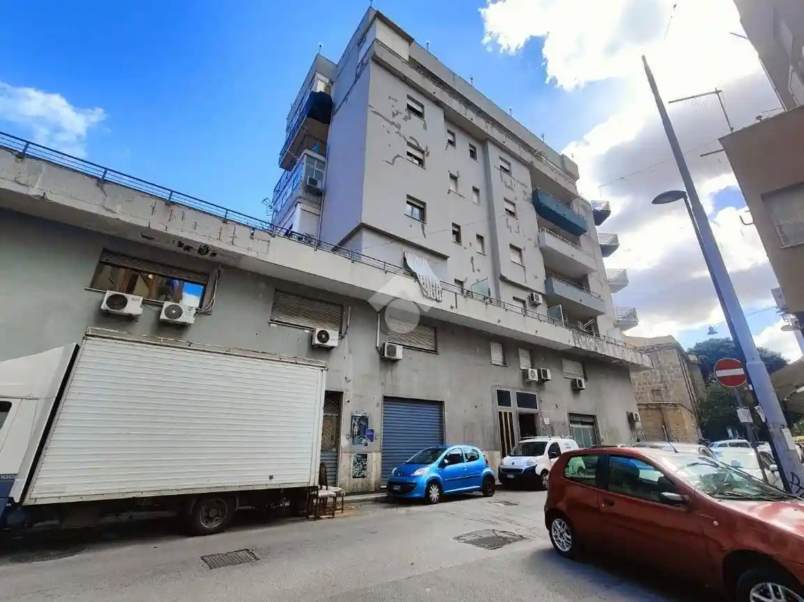 Appartamento in vendita a Palermo