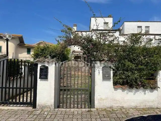 Villetta a schiera in vendita a Sabaudia