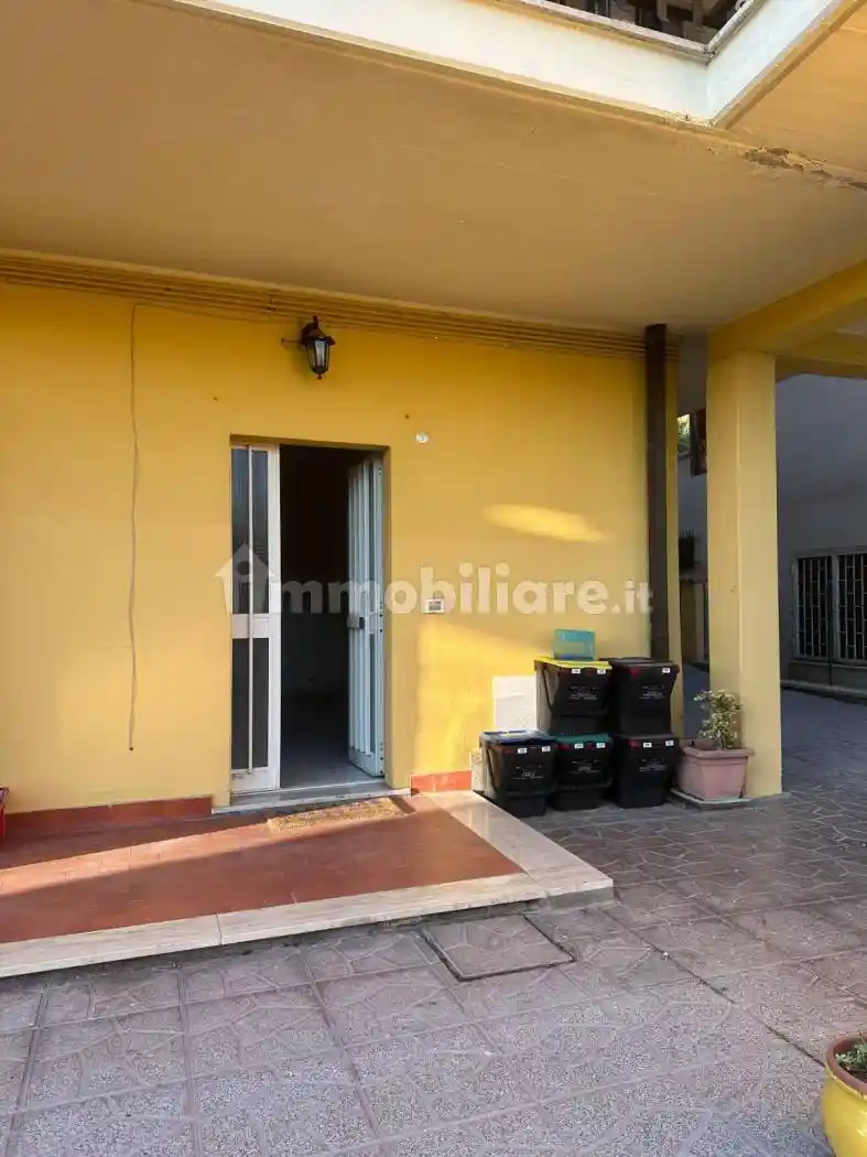 Appartamento in affitto a Fara in Sabina
