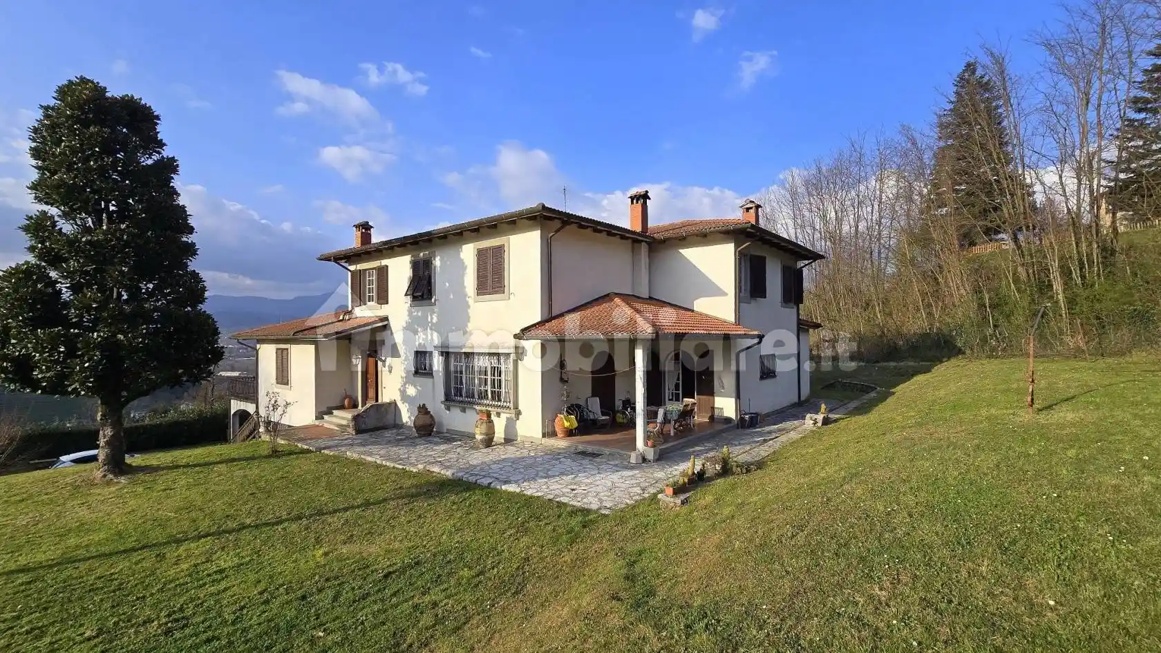 Villa in vendita a Castelnuovo di Garfagnana