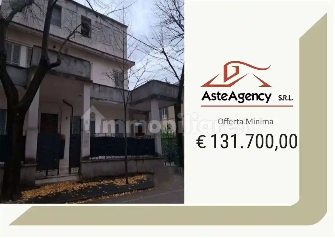 Casa indipendente in vendita a Foligno