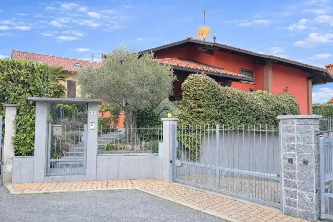 Villa in vendita a San Francesco al Campo