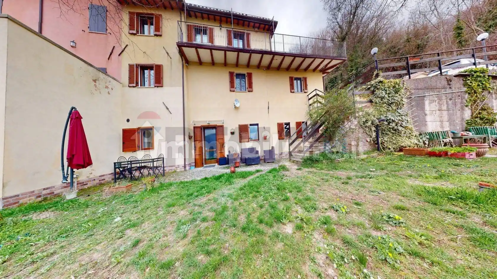 Casa indipendente in vendita a Nocera Umbra