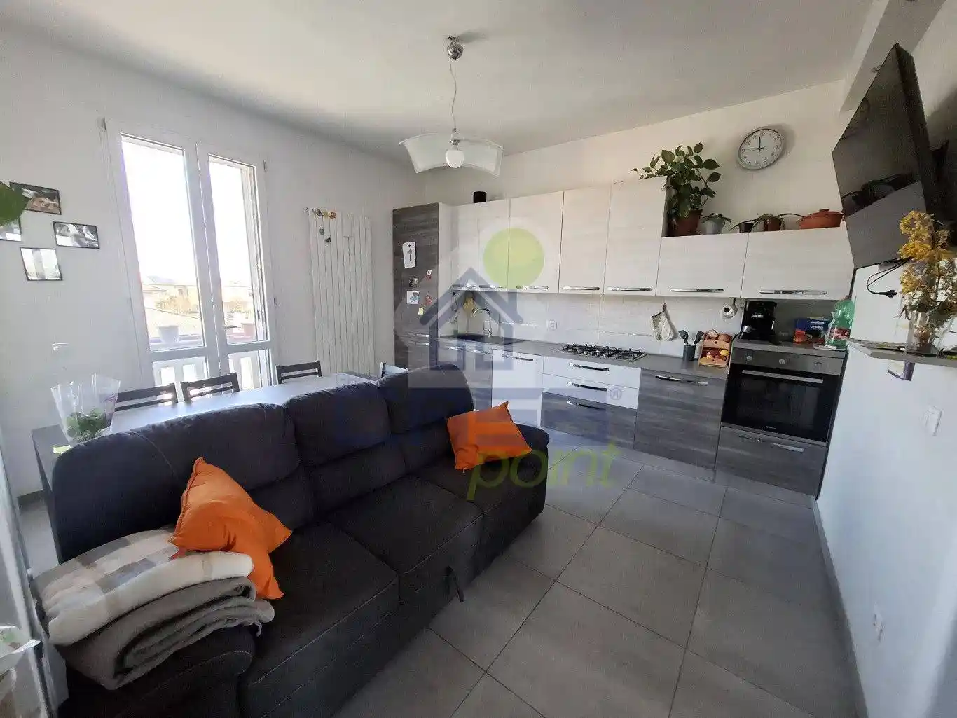 Appartamento in vendita a Castelvetro Piacentino