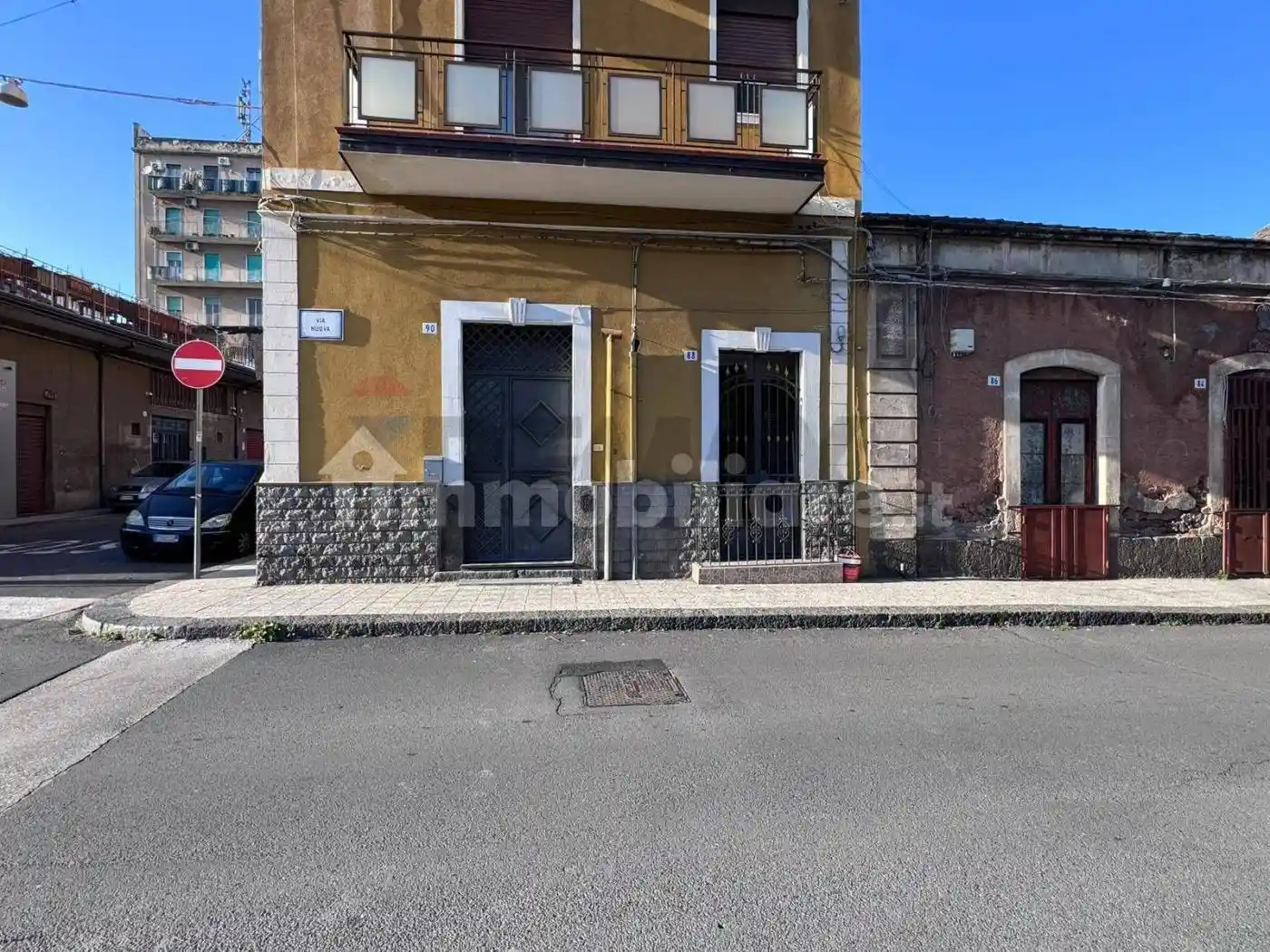 Casa indipendente in affitto a Catania