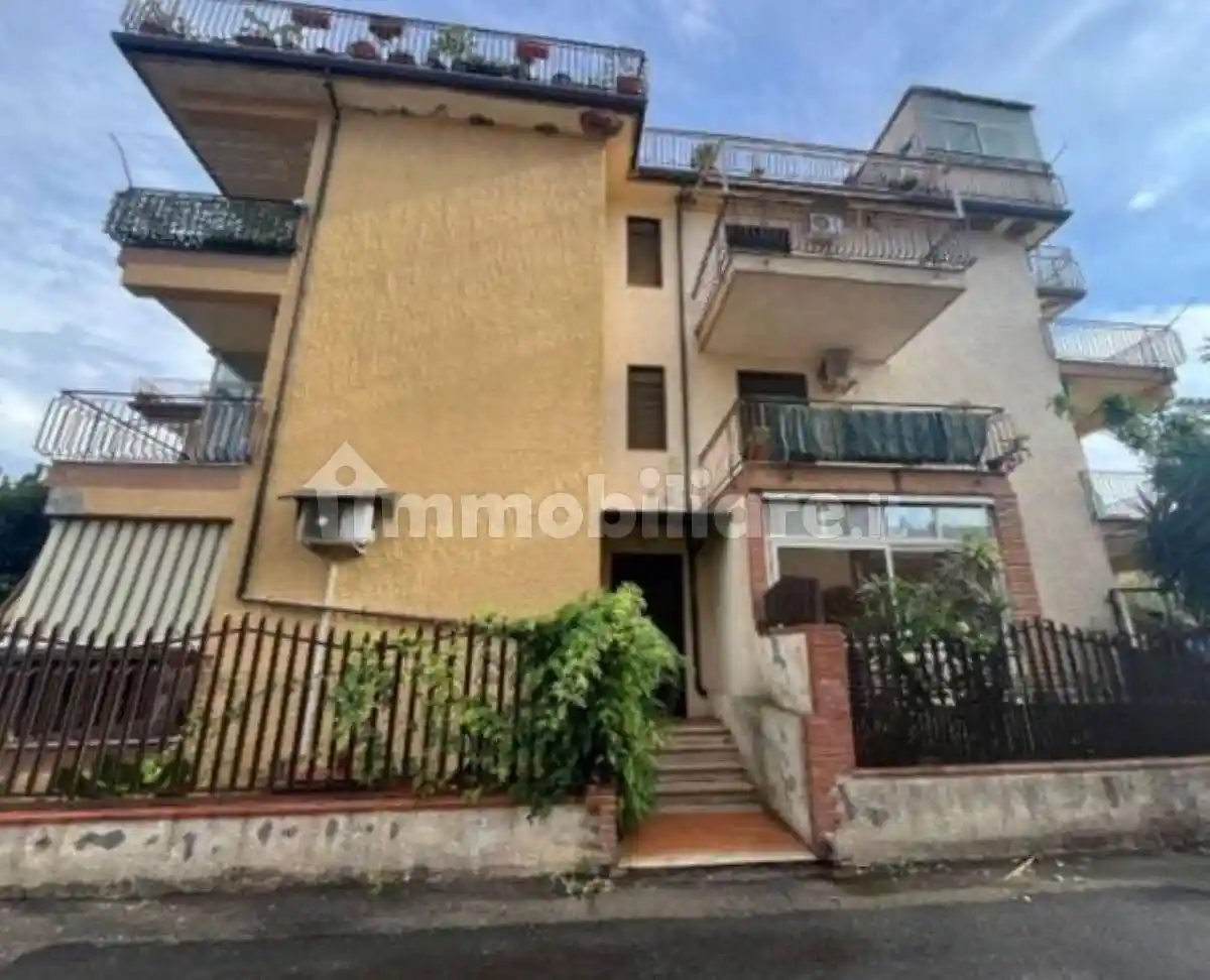 Appartamento in vendita a Giardini-Naxos