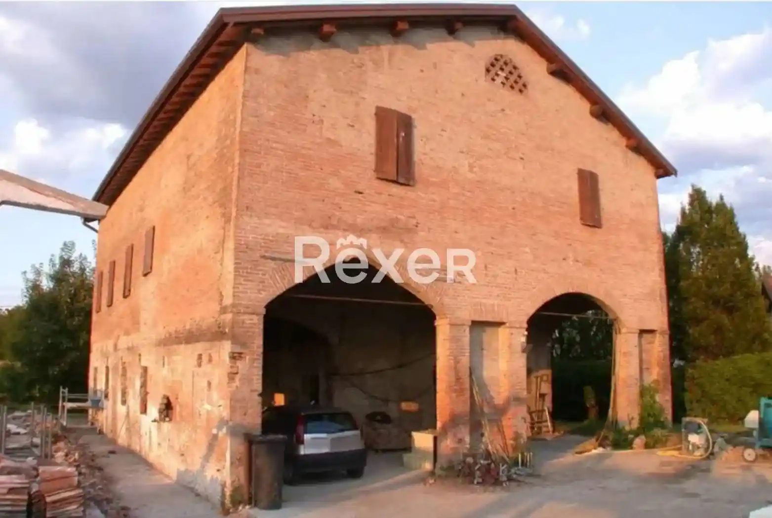 Rustico - Casale in vendita a Modena