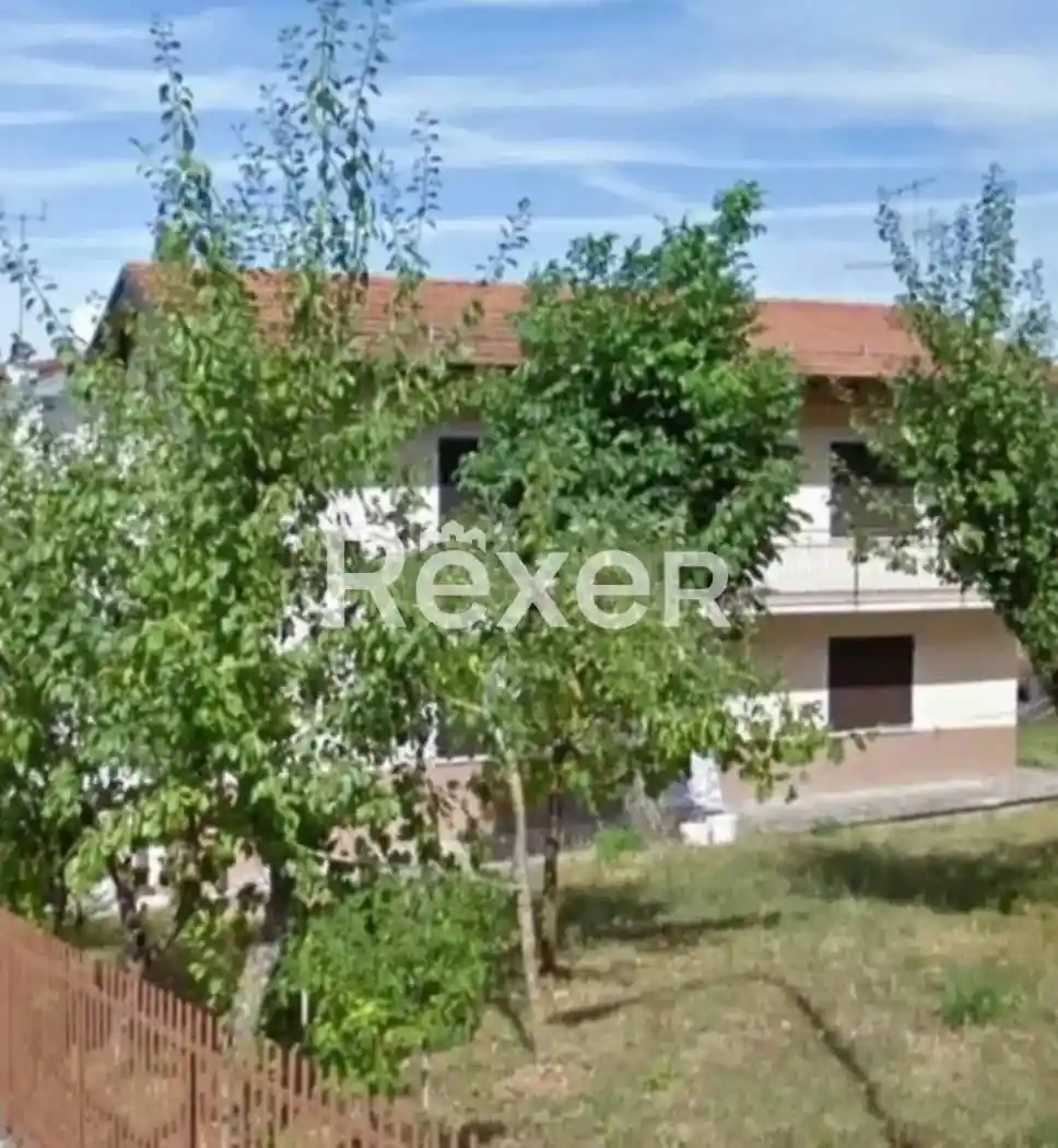 Casa indipendente in vendita a Ventasso