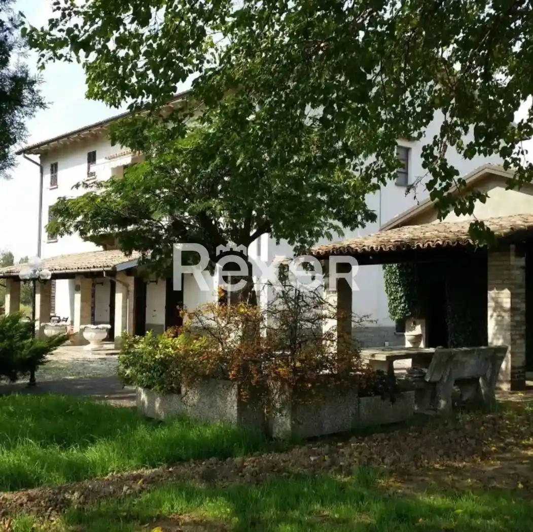 Rustico - Casale in vendita a Parma