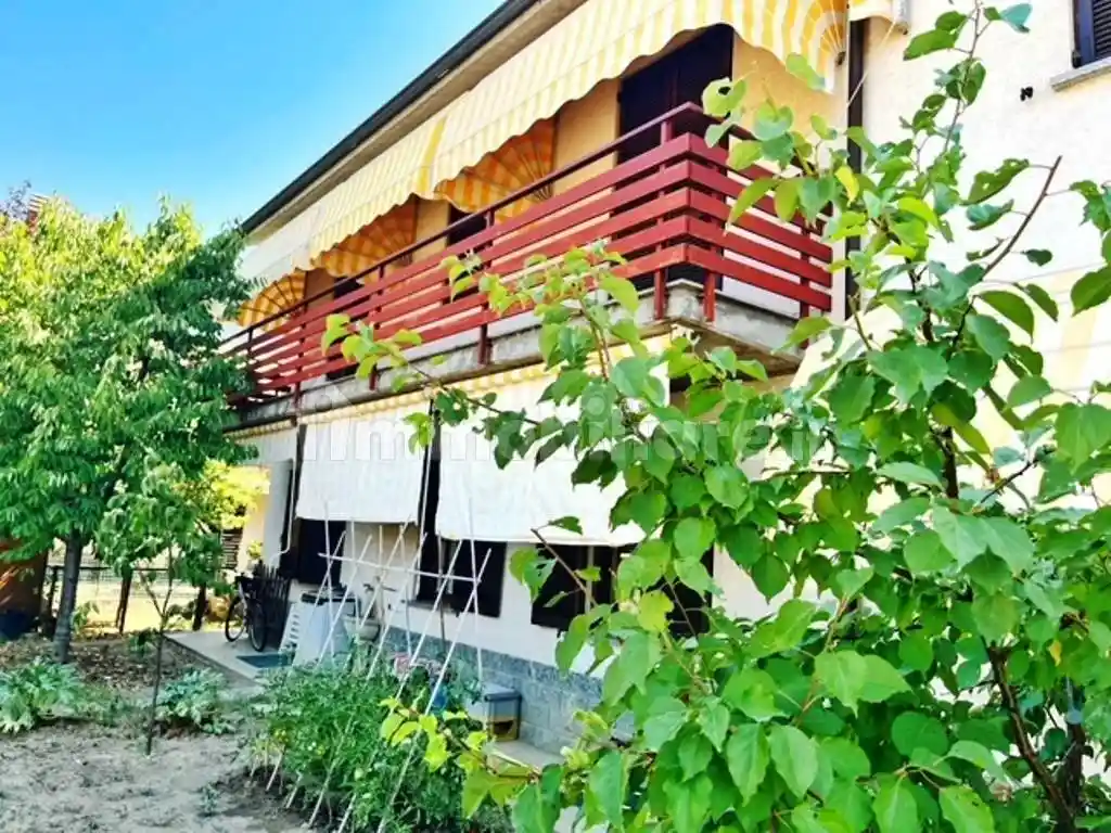 Villa in vendita a Voghera