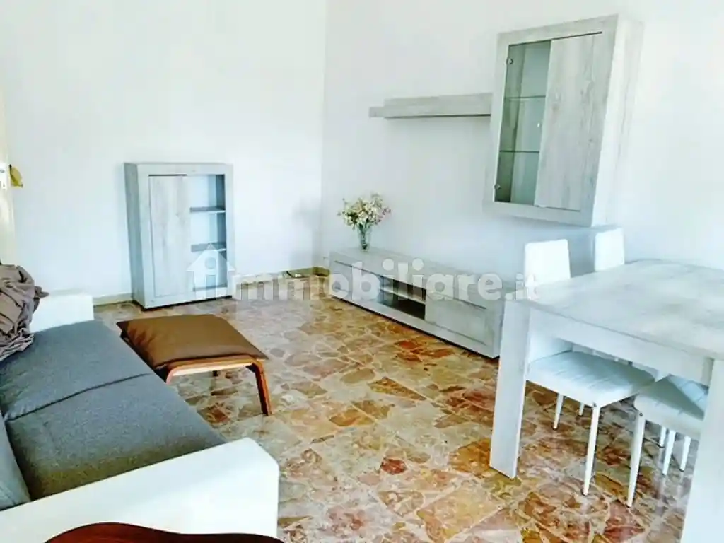 Appartamento in affitto a Voghera