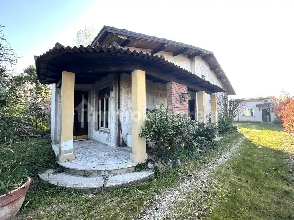 Appartamento in vendita a Roncoferraro