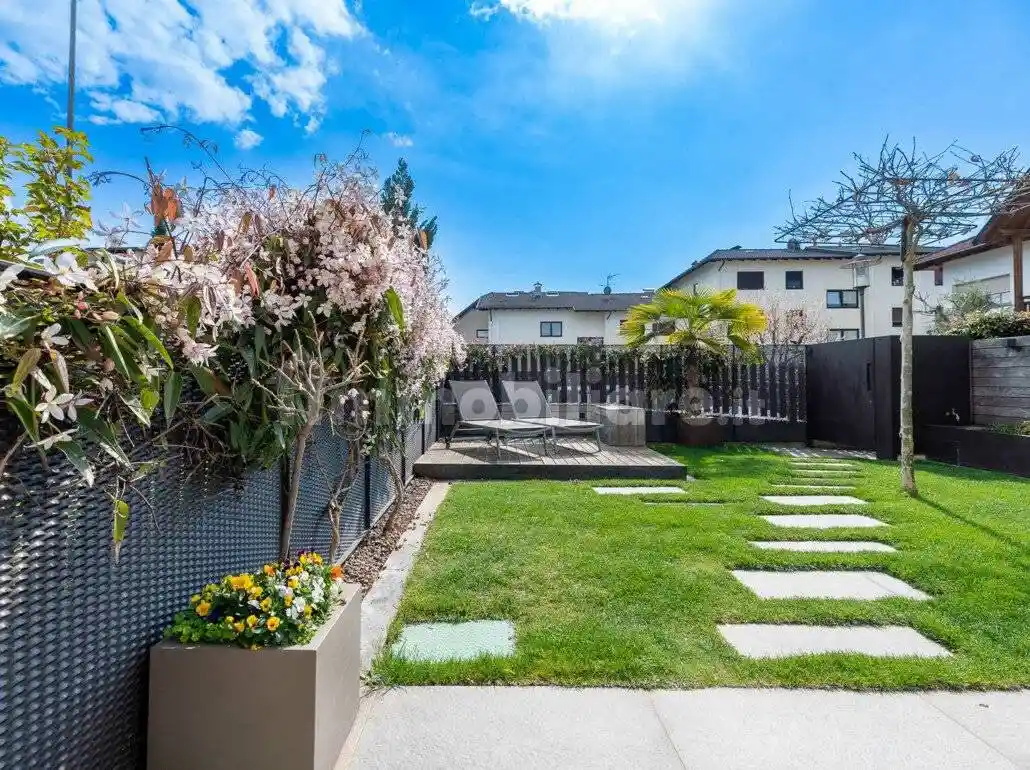 Casa indipendente in vendita a Appiano sulla Strada del Vino