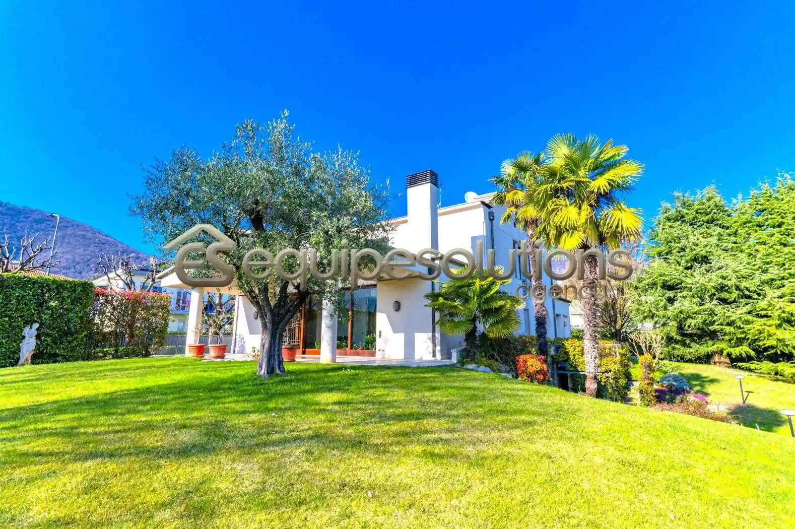 Villa in vendita a Torre Boldone