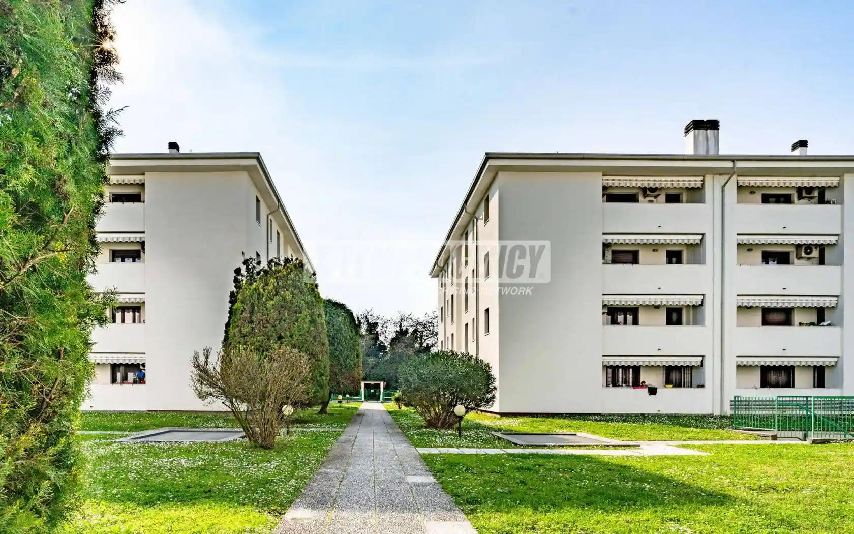 Appartamento in vendita a Garbagnate Milanese