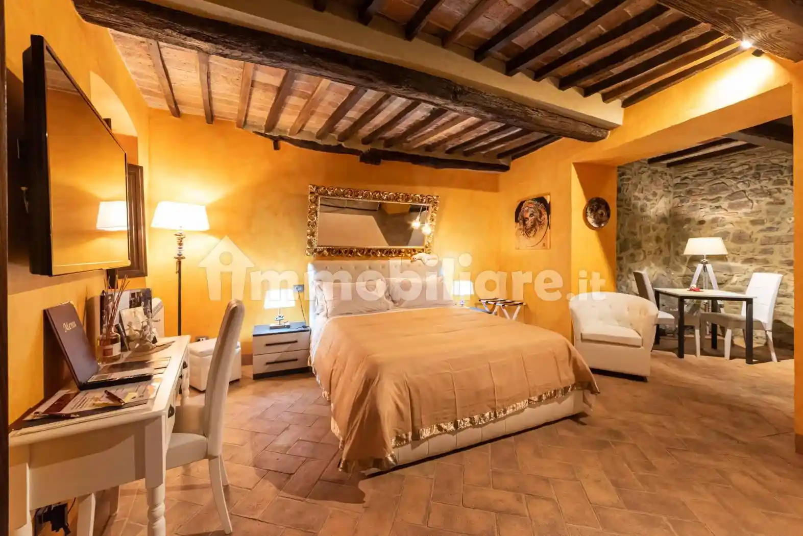 Appartamento in vendita a Montalcino