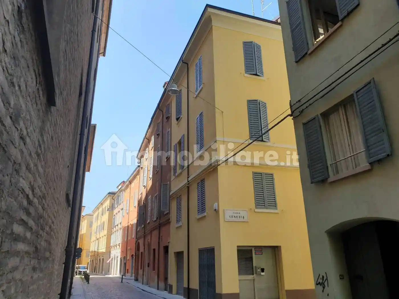 Appartamento in vendita a Modena