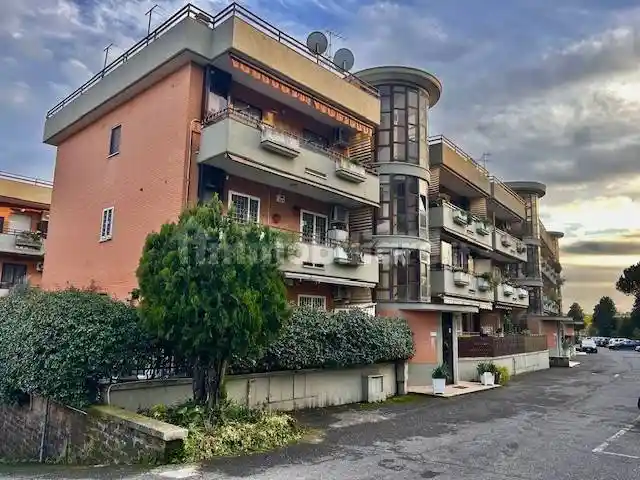 Appartamento in vendita a Guidonia Montecelio