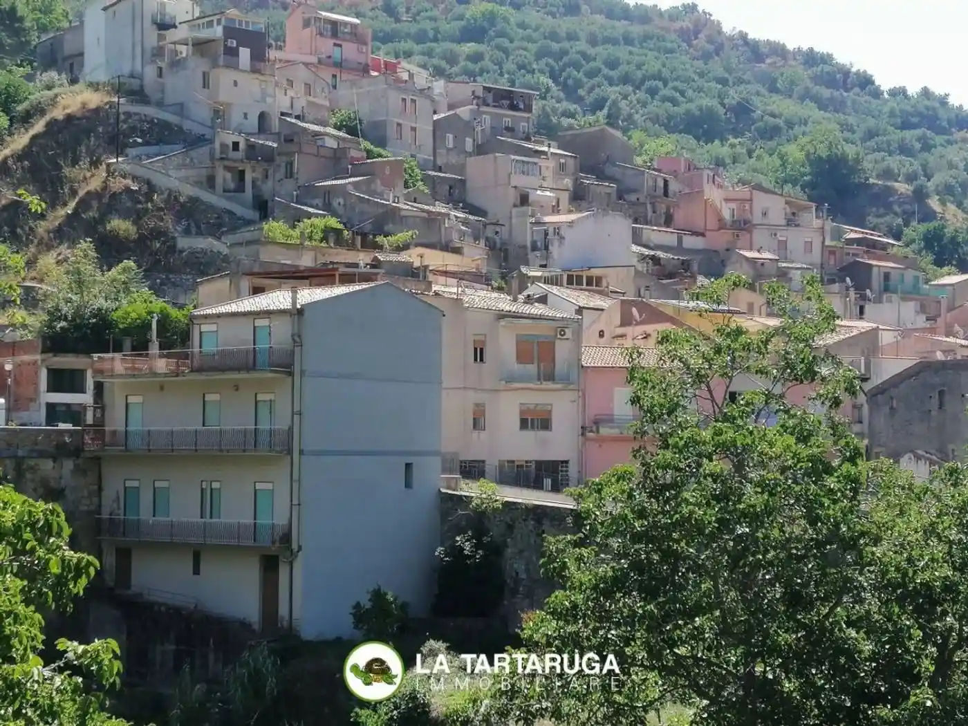 Villa in vendita a Mandanici