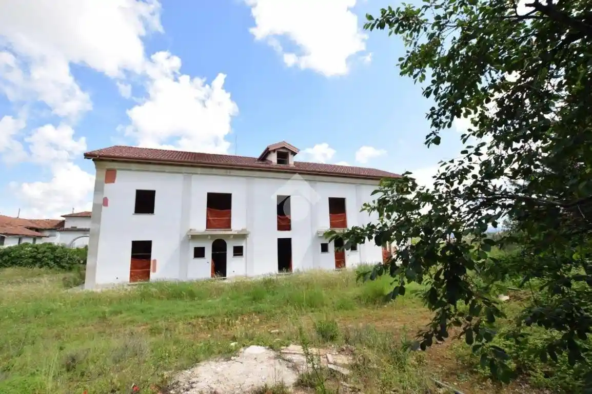 Casa indipendente in vendita a Novi Ligure