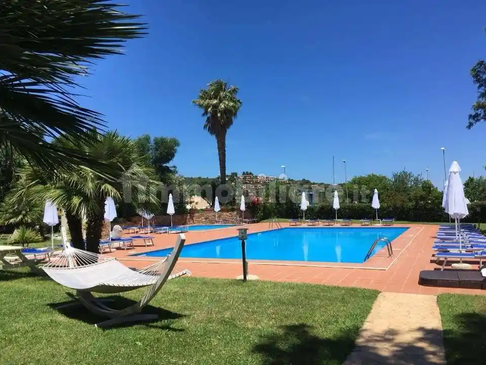 Appartamento in vendita a Budoni