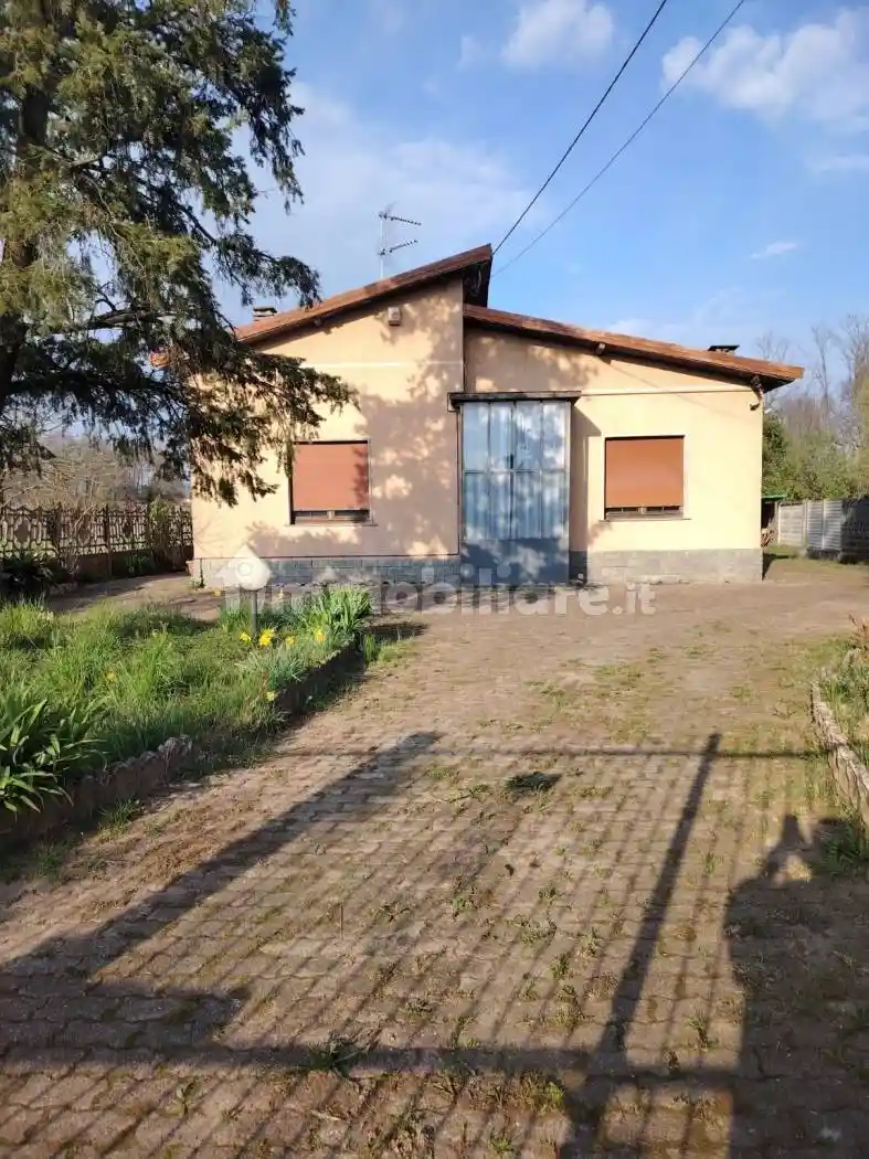 Villa in vendita a Binago