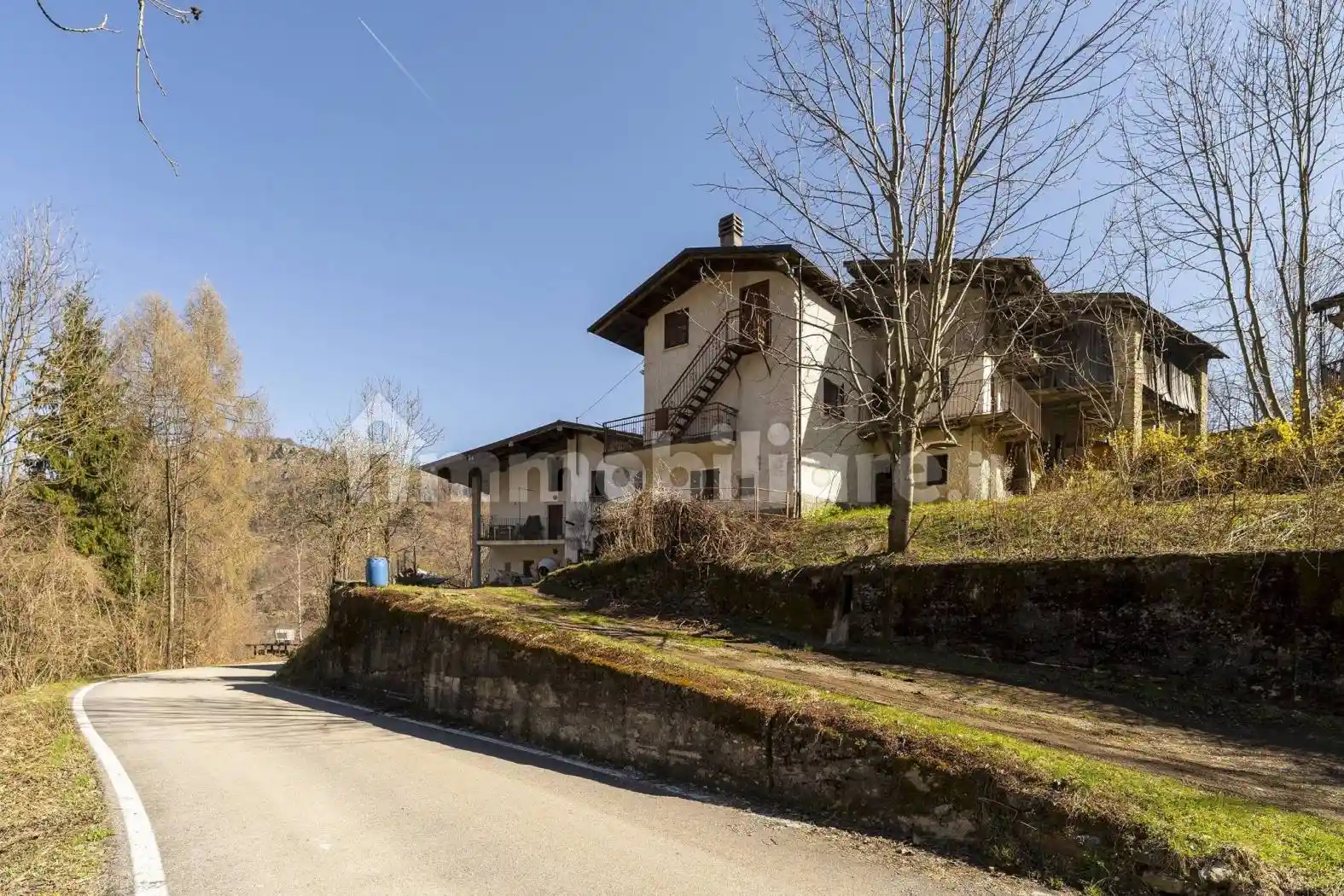 Casa indipendente in vendita a Roaschia