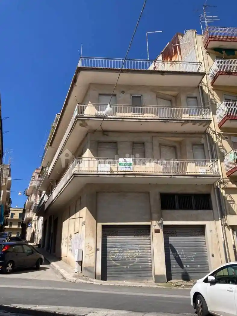 Palazzo - Edificio in vendita a Ragusa