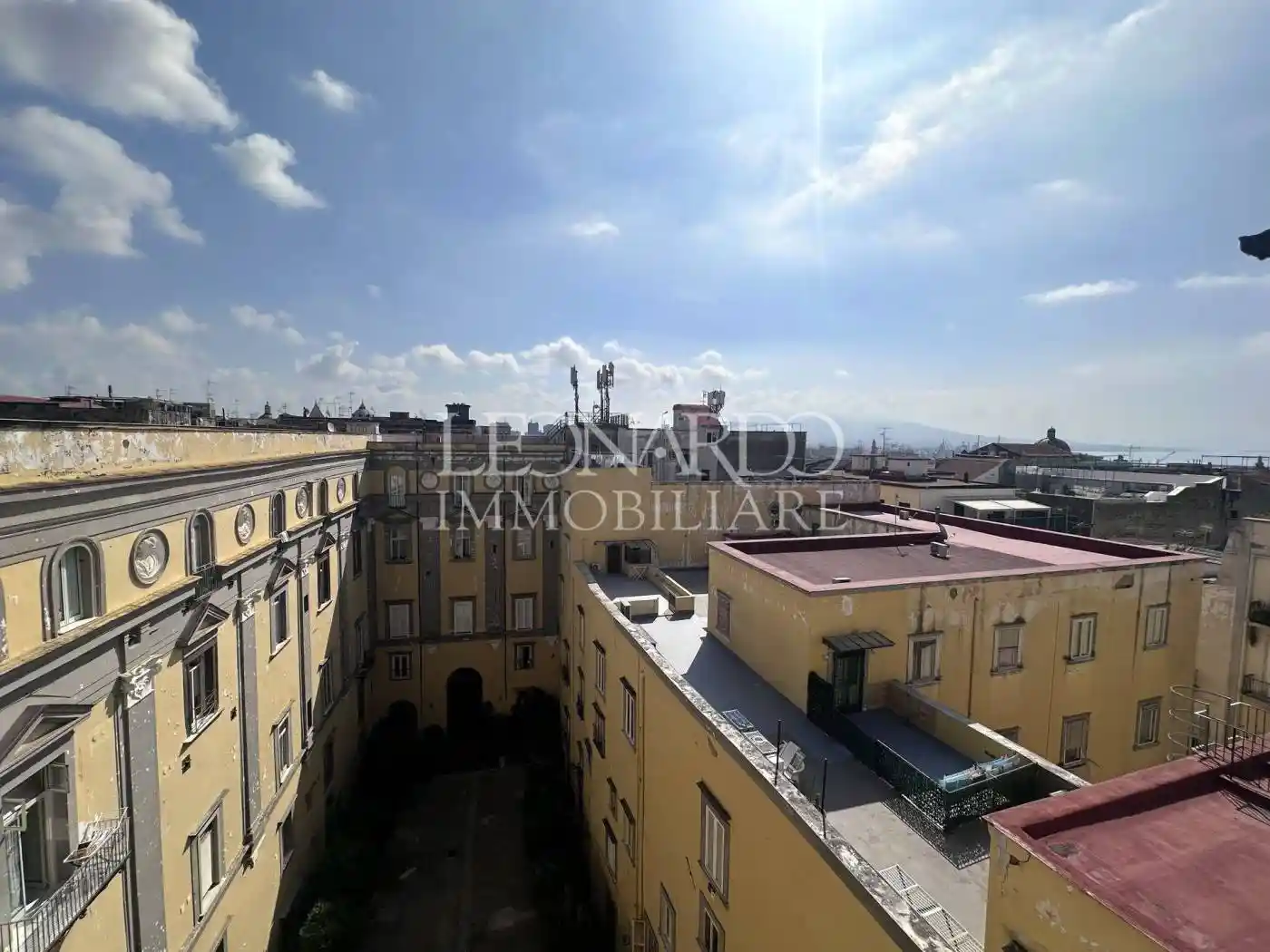 Appartamento in vendita a Napoli