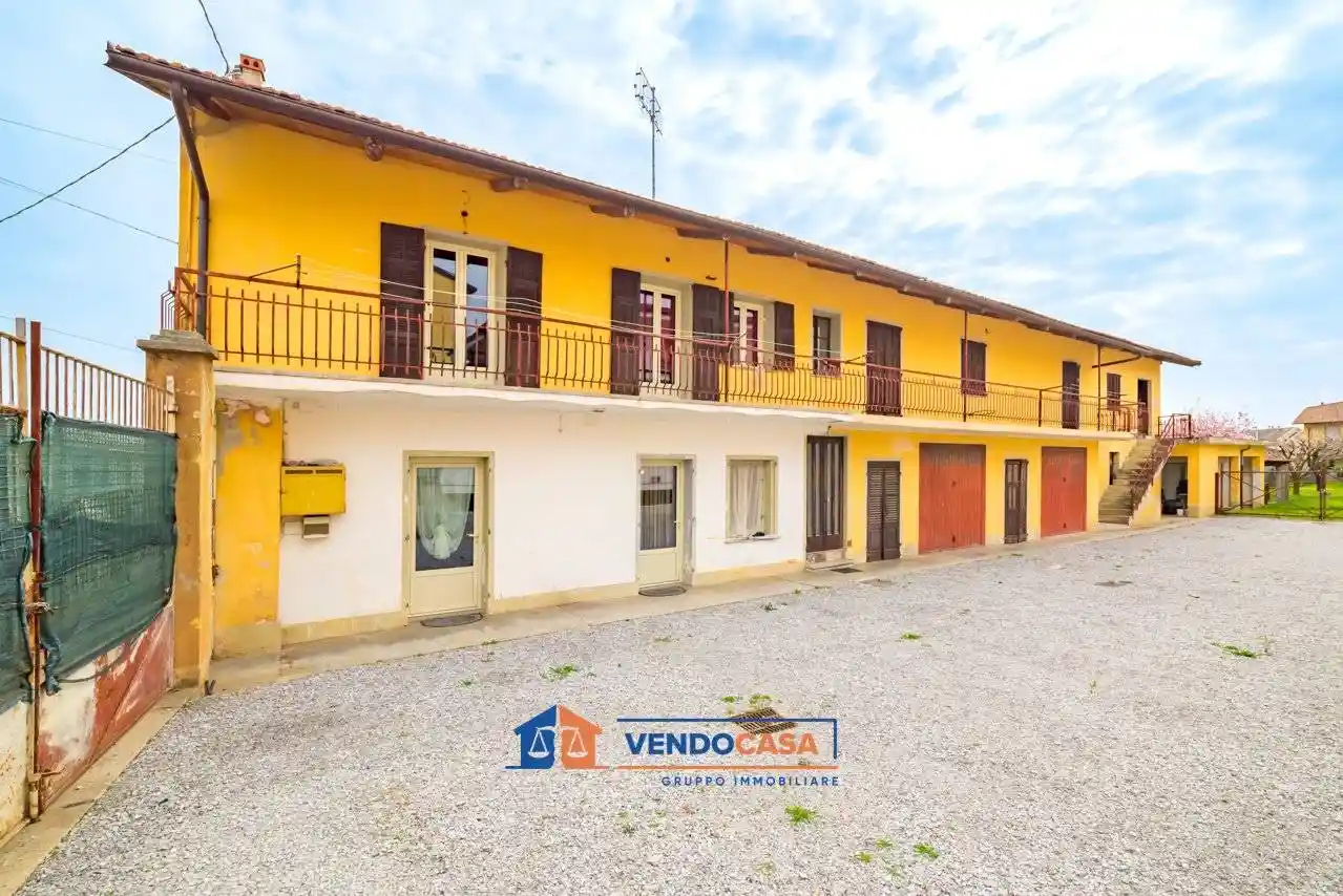 Casa indipendente in vendita a Caraglio