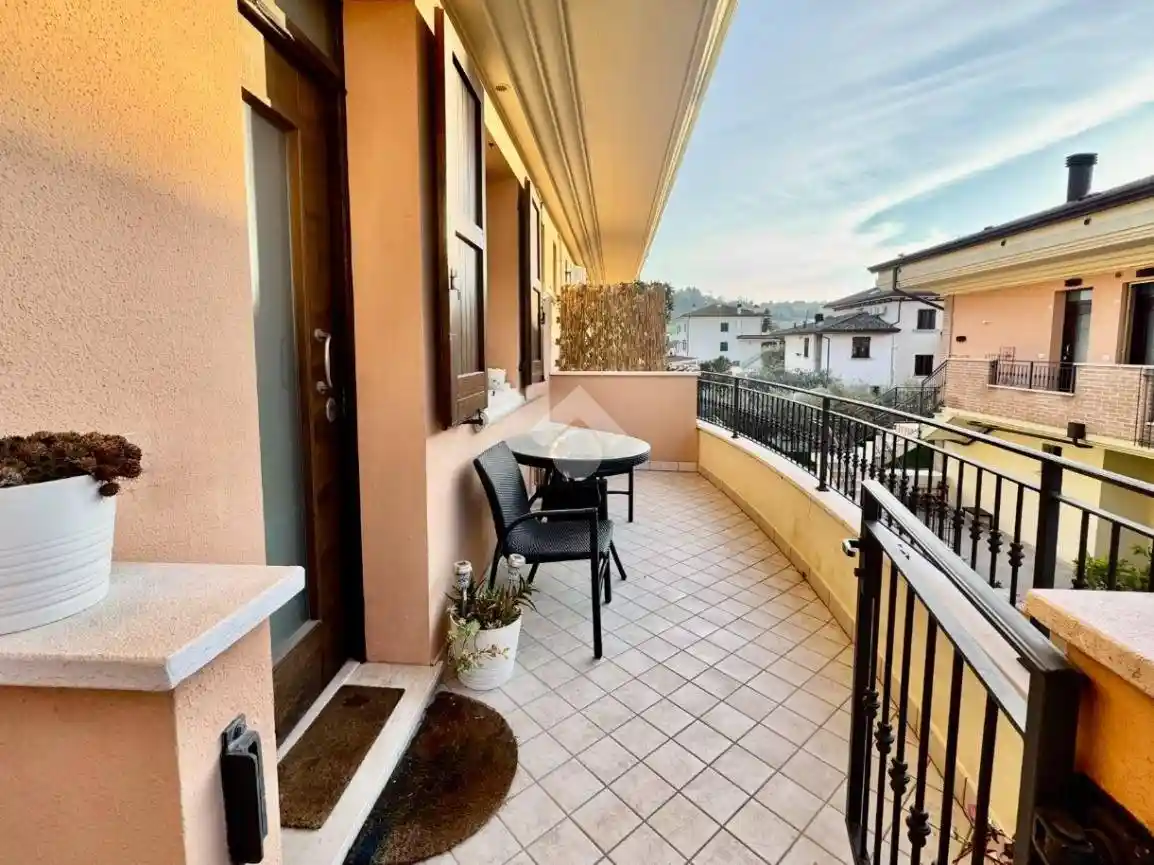 Appartamento in vendita a Borghi