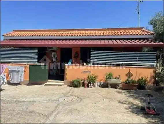 Villa in vendita a Cisterna di Latina