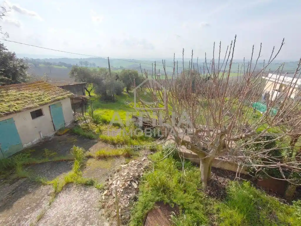 Rustico - Casale in vendita a Belvedere Ostrense